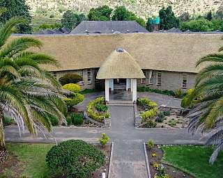 mmelesi lodge entrance